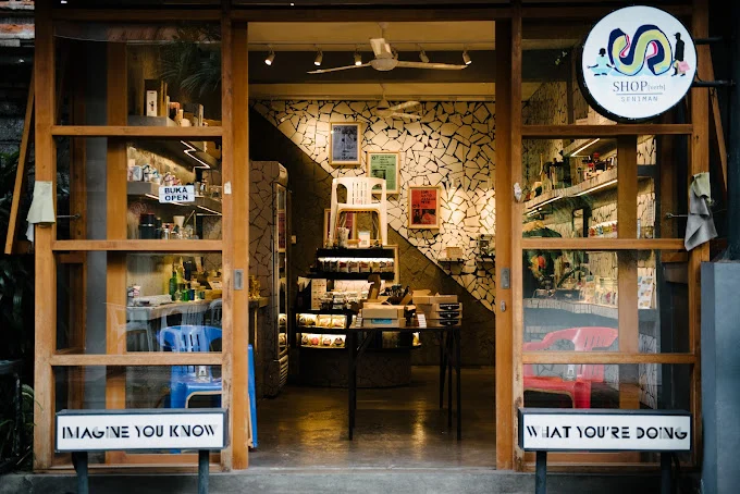 Shopfront of a Ubud specialty coffee shop, Bali, where cards are accepted